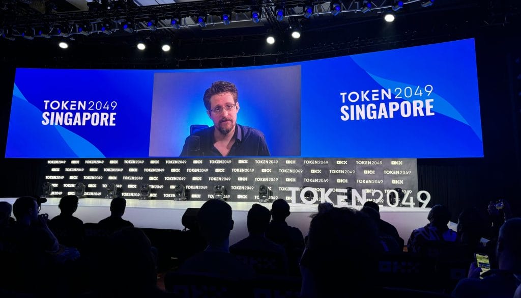 Snowden fait une déclaration critiquant Solana à Token2049